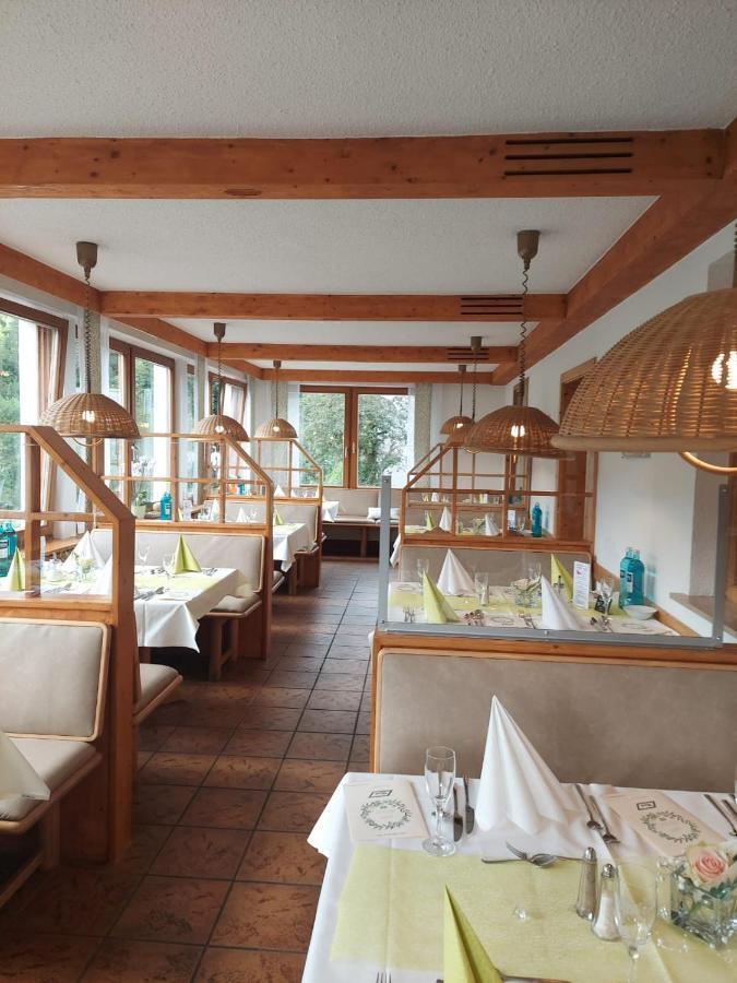 Hotel Landgasthof Frankenstern โกสไวน์ชไตน์ ภายนอก รูปภาพ
