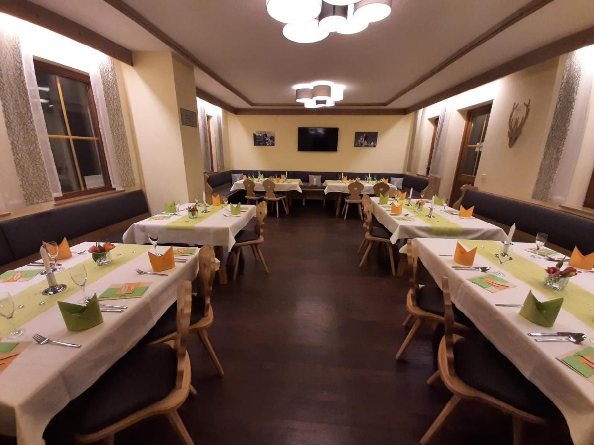Hotel Landgasthof Frankenstern โกสไวน์ชไตน์ ภายนอก รูปภาพ
