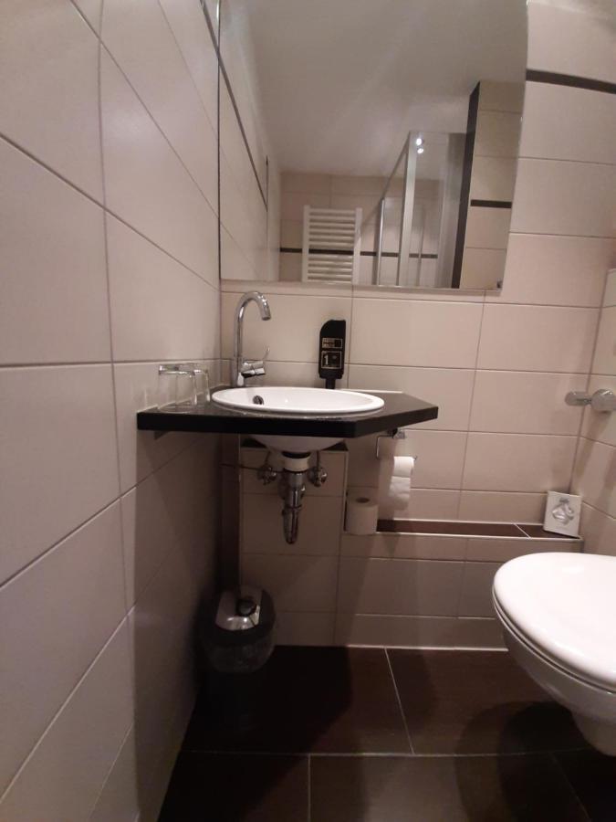 Hotel Landgasthof Frankenstern โกสไวน์ชไตน์ ภายนอก รูปภาพ