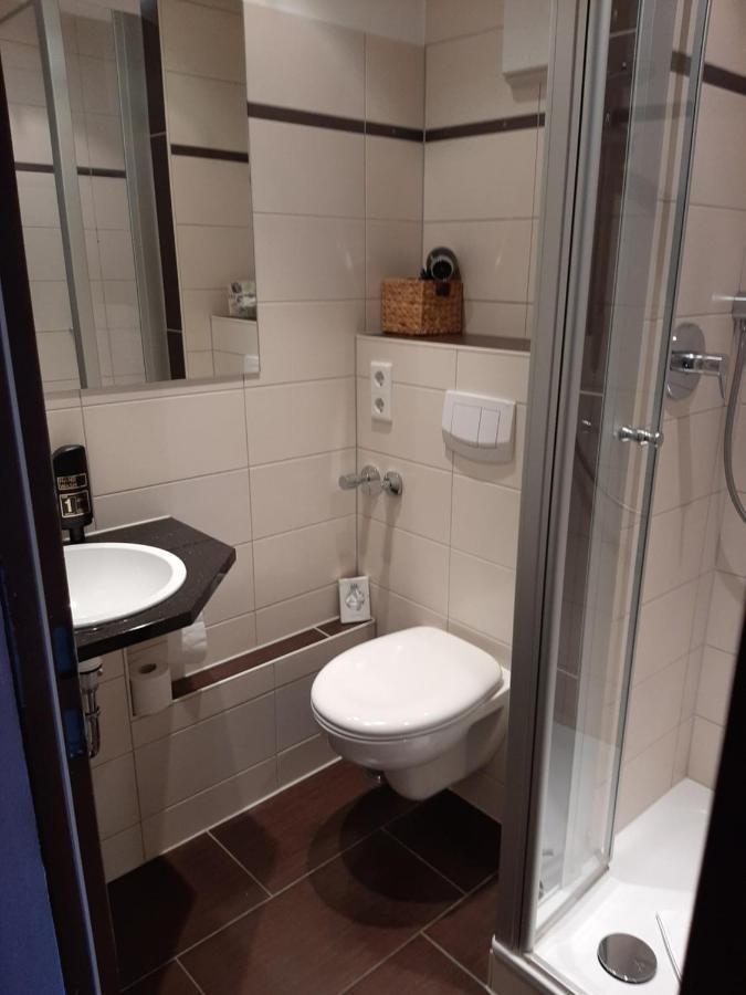 Hotel Landgasthof Frankenstern โกสไวน์ชไตน์ ภายนอก รูปภาพ