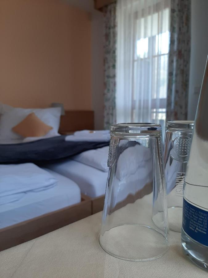 Hotel Landgasthof Frankenstern โกสไวน์ชไตน์ ภายนอก รูปภาพ