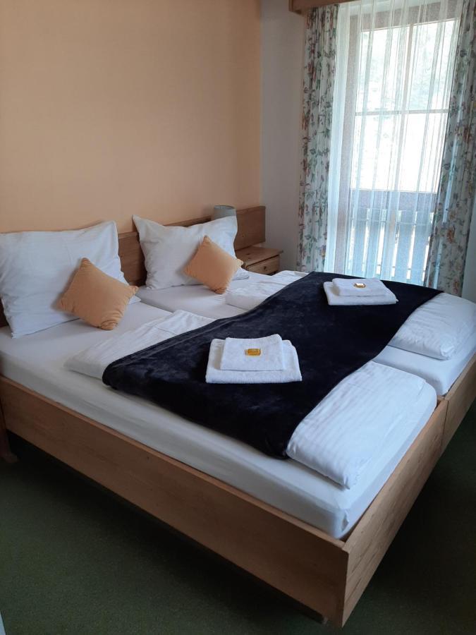 Hotel Landgasthof Frankenstern โกสไวน์ชไตน์ ภายนอก รูปภาพ