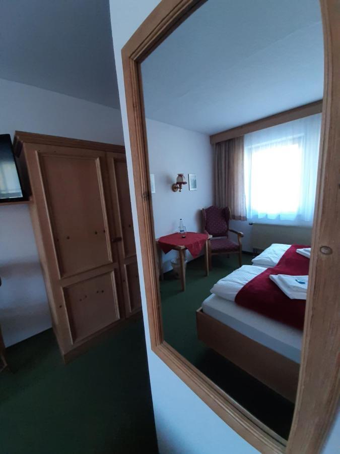 Hotel Landgasthof Frankenstern โกสไวน์ชไตน์ ภายนอก รูปภาพ