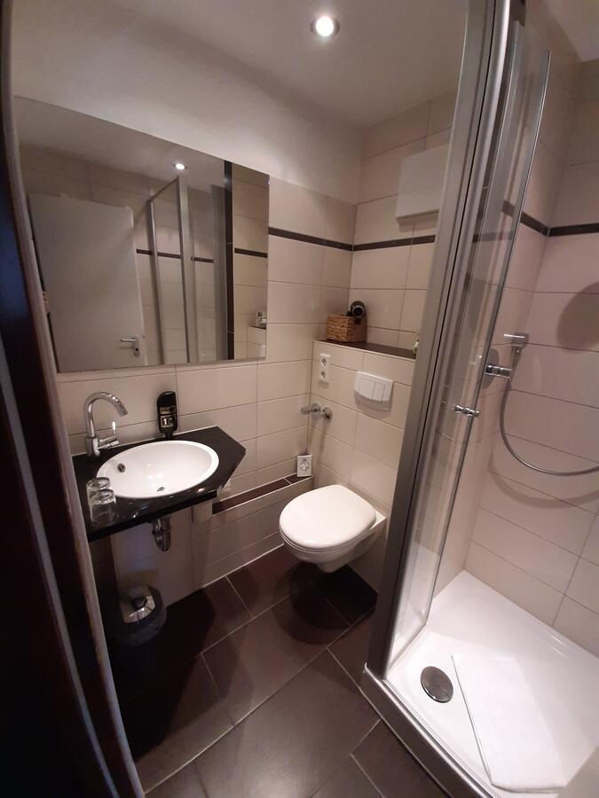 Hotel Landgasthof Frankenstern โกสไวน์ชไตน์ ภายนอก รูปภาพ